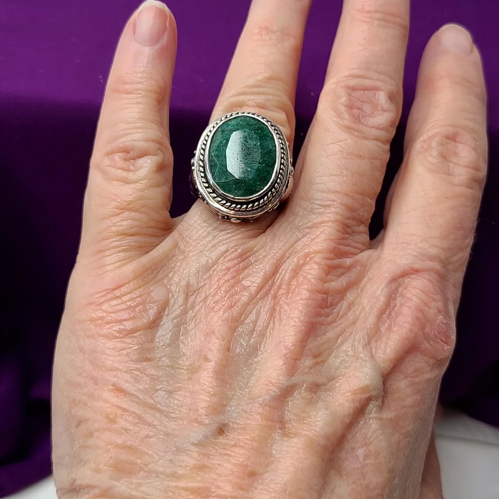 Emerald Oval Cut Sterling Silver Ring